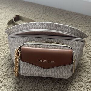 Michael Kors Maisie Waist Pack
